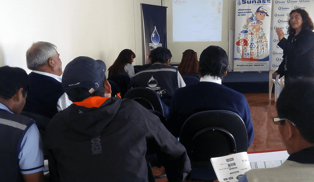 Sunass capacita a trabajadores de Sedam Huancayo