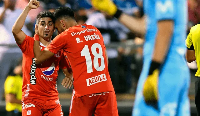 Con goles de Vergara y Pisano, América de Cali logró vencer 2-1 a la U Católica en Chile por la Copa Libertadores desde el Estadio San Carlos de Apoquindo.