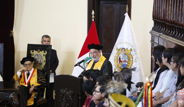 Presidente Vizcarra inauguró año académico de universidad San Marcos [FOTOS]