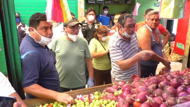 Municipalidad de Carmen de la Legua realizó operativo de control de precios en los mercados del sector.