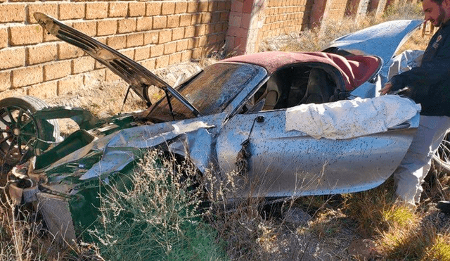 Javier Cortés sufre un aparatoso accidente sobre su Porsche [FOTOS]