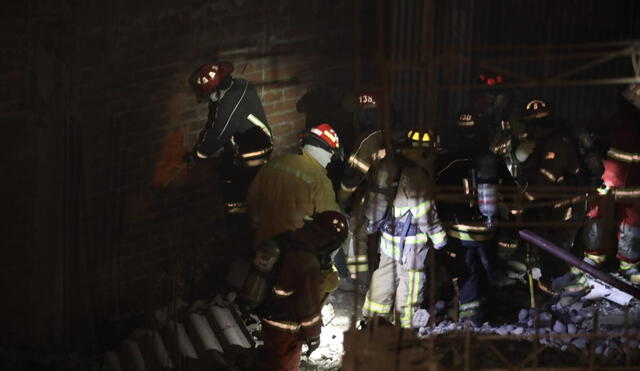 Incendio se registra cerca a la autopista Ramiro Prialé. / Créditos: Jorge Cerdan