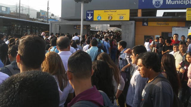 Metropolitano: el sufrimiento de miles de pasajeros por falta de buses [FOTOS Y VIDEOS]