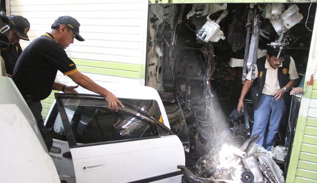 Seis bandas criminales se habrían unido en Lima para robar y desmantelar vehículos [VIDEO]