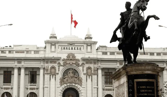 Congreso: 51 % de peruanos desaprueba labor de los nuevos parlamentarios