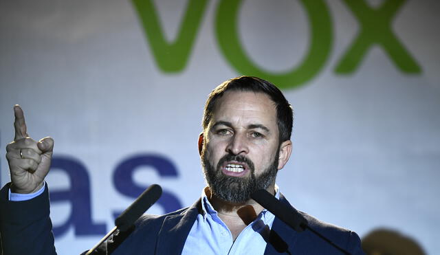Spanish far-right VOX party leader and candidate for prime minister Santiago Abascal delivers a speech during an election night rally in Madrid after Spain held general elections on April 28, 2019. - Spain's socialists won snap elections but without the necessary majority to govern in a fragmented political landscape marked by the far-right's dramatic eruption in parliament. (Photo by OSCAR DEL POZO / AFP)

VOX. SANTIAGO ABASCAL. LA ULTRADERECHA PRESENTE EN DIPUTADOS
