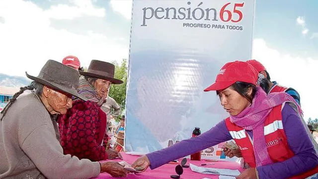 Usuarios de Pensión 65 cobrarán este lunes en cerca de 2 mil distritos 