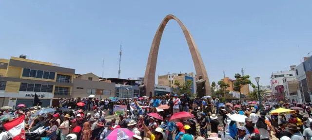 Ciudadanos anunciaron que continuarán protestando hasta que renuncie Dina Boluarte. Foto: Liz Ferrer Rivera/URPI-LR