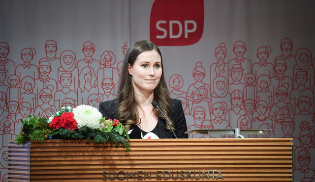 Sanna Marin ganó de manera ajustada este domingo la votación para reemplazar al saliente primer ministro Antti Rinne. Foto: AFP.