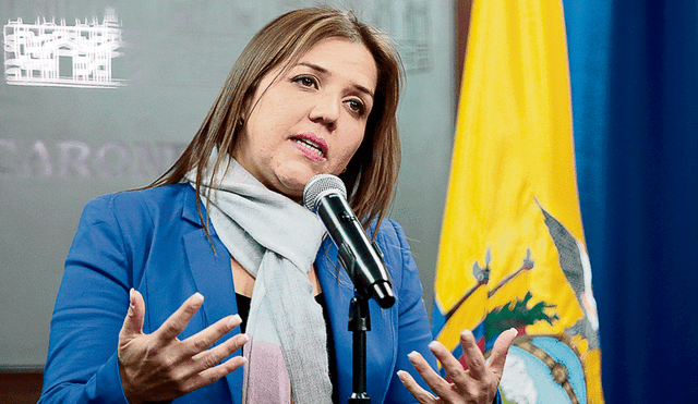 Ecuador: Terna de tres mujeres para reemplazar a vicepresidente 