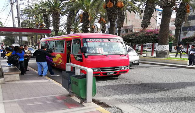 Combis antiguas podrán circular un años más en las calles de Tacna