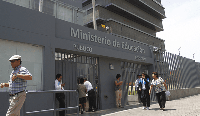 Más de mil colegios de Lima están en malas condiciones