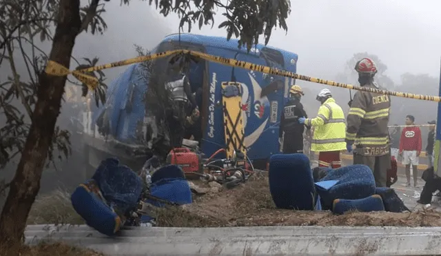 Ecuador: Doce hinchas de Barcelona fallecieron en accidente de tránsito