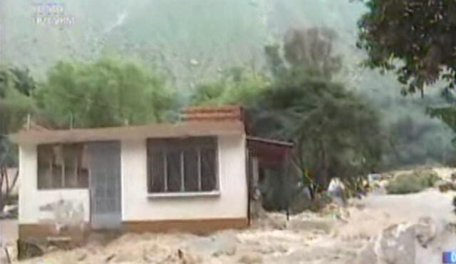 Huarochirí: Río Rímac se desborda y genera alarma en los vecinos [VIDEO]