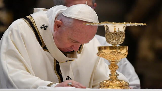 Papa Francisco en la misa de Domingo de Resurrección