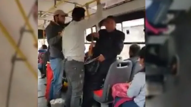 Venezolanos en Perú: hombre insultó a extranjeros en bus y pasajeros reaccionaron [VIDEO]