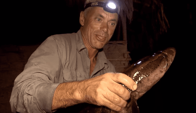 En YouTube se compartió la captura que hizo el pescador Jeremy Wade dentro de una vasija, donde se escondía un extraño pez.