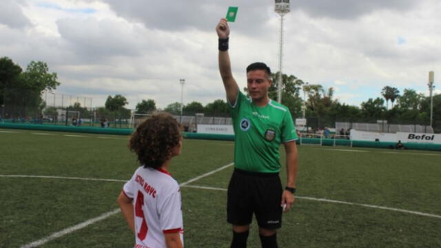 Por primera vez se usó la tarjeta verde, conoce en qué casos se mostrará [VIDEO]