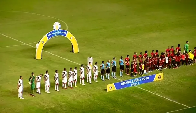 Himno brasileño fue interrumpido por tono de celular que se escuchó en todo el estadio [VIDEO]