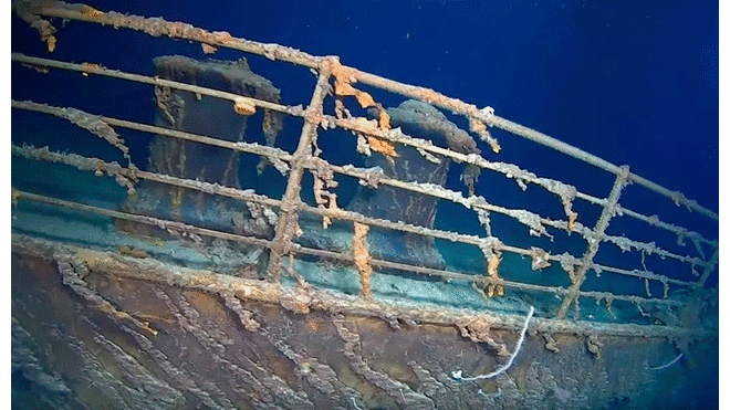 Revelan que submarino golpeó al Titanic y Estados Unidos lo ocultó [FOTOS]