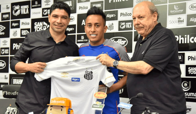 Christian Cueva es el segundo fichaje más caro en la historia del Santos de Brasil, ya que pagaron por el peruano 7 millones de dólares. | Foto: @SantosFC