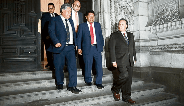 Fujimoristas. Solo cuatro virtuales legisladores llegaron. Foto: Jorge Cerdán