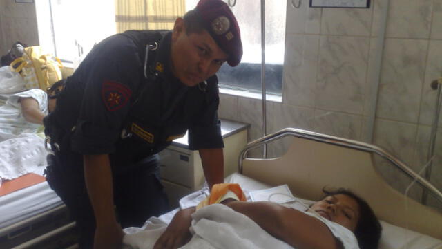 Cajamarca: Policías ayudaron con el nacimiento de un bebe en patrullero 