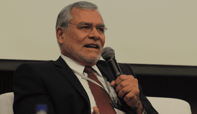 José Ugaz: “Nos podemos convertir en un país paria por incumplir un mandato”