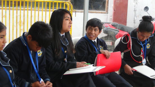 Huancavelica: Crece espectativa por gran final de concurso de argumentación y debate de estudiantes 