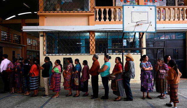 Guatemala a las urnas: Torres y Giammattei lideran primeros resultados 