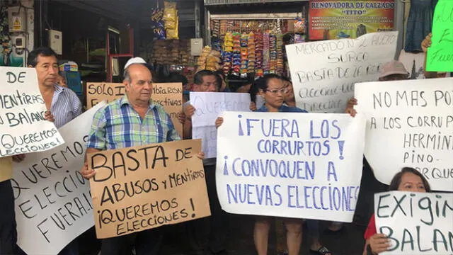 Socios del mercado Jorge Chávez protestan por irregularidades [FOTOS Y VIDEOS]