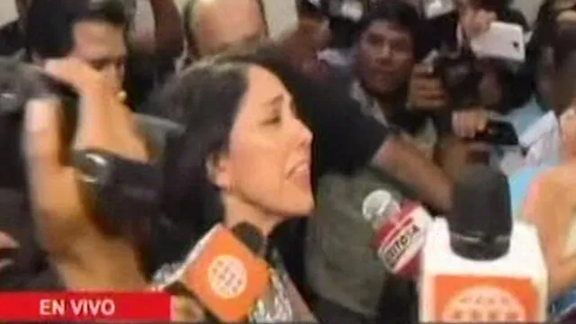 El enojo de Nadine Heredia ante periodistas que invadieron su casa [VIDEO]