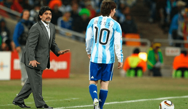 Diego Armando Maradona fue técnico de Lionel Messi en la selección argentina. | Foto: AFP
