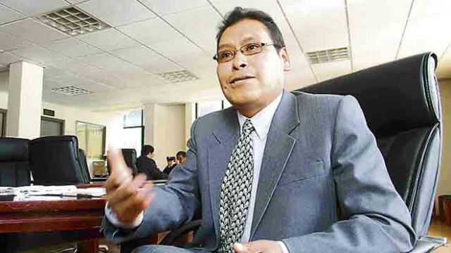 Consejero Walter Paz  le dice ladrón a gobernador Juan Luque Mamani