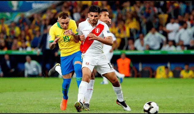 Roberto Tobar explicó por qué cobró penal a favor de Brasil previo al 3-1 en la final de la Copa América 2019. | Foto: EFE