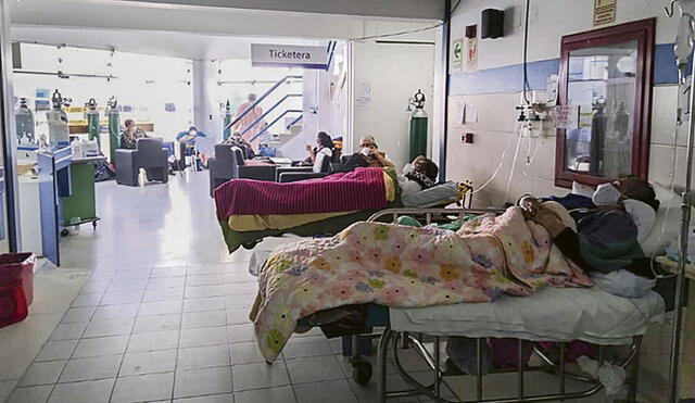 coronavirus peru covid huanuco camillas pacientes emergencias