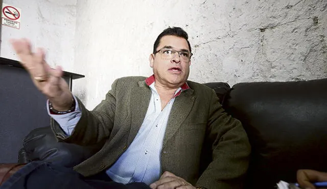Director de Caja Arequipa envuelto en conflicto de intereses
