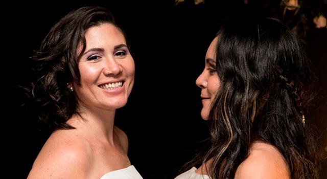 Dunia Araya y Alexandra Quiros son el primer matrimonio del mismo sexo de Centroamérica. Foto: AFP