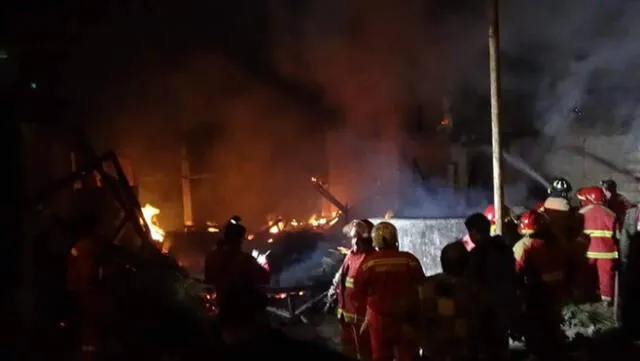 Pasco: Incendio consume expenal en Oxapampa