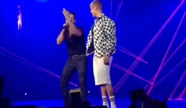 YouTube: fans critican a Justin Bieber por mascar chicle en concierto con Luis Fonsi