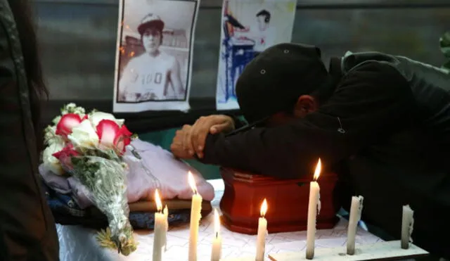 Incendio en Las Malvinas: Familiares velan restos de jóvenes fallecidos en galería Nicolini