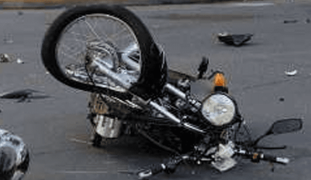 Chancay: Motociclista está grave tras impactar violentamente contra un camión