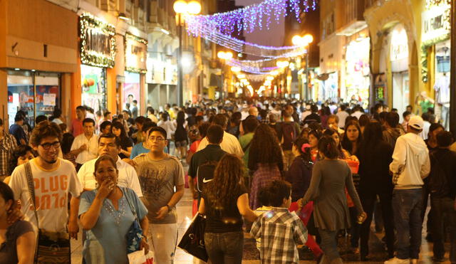 Campaña navideña: consumo en alimentos, moda y tiendas por departamento alcanzaría los S/ 1.200 millones