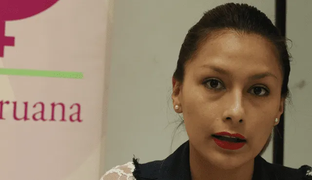 Arlette Contreras: Es de admirar la valentía de la congresista Paloma Noceda