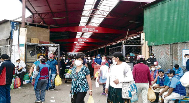 Piden apoyo para evitar aglomeración en mercados de Tacna