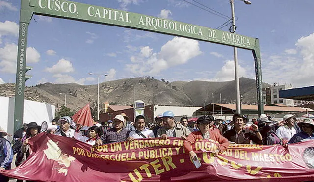 Maestros piden a ministra de Educación que instale mesa de diálogo en Cusco  