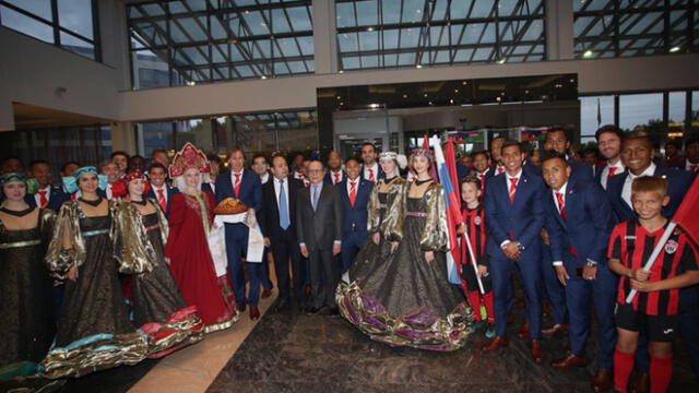 Selección Peruana: autoridades rusas le dieron la bienvenida [VIDEO]