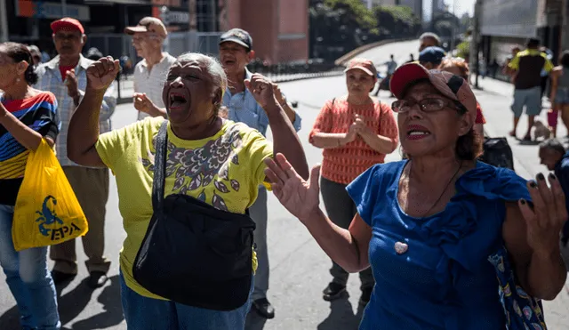Adultos mayores en Venezuela protestaron para exigir el pago de su pensión [FOTOS] 