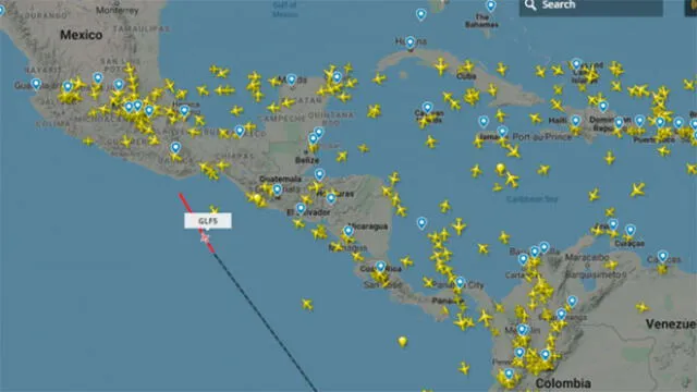 Luego de que algunos países denegaron combustible o espacio aéreo, Morales voló al final por aguas internacionales hasta México. Foto: captura