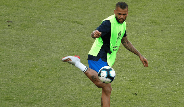 Dani Alves - Brasil